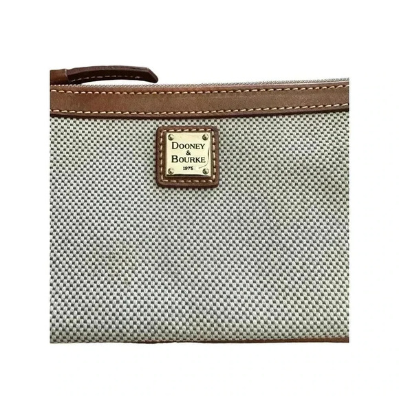 Dooney & Bourke Linen Large Slim Wristlet Wallet Purse Blue/white Tweed Fabric - Picture 2 of 7